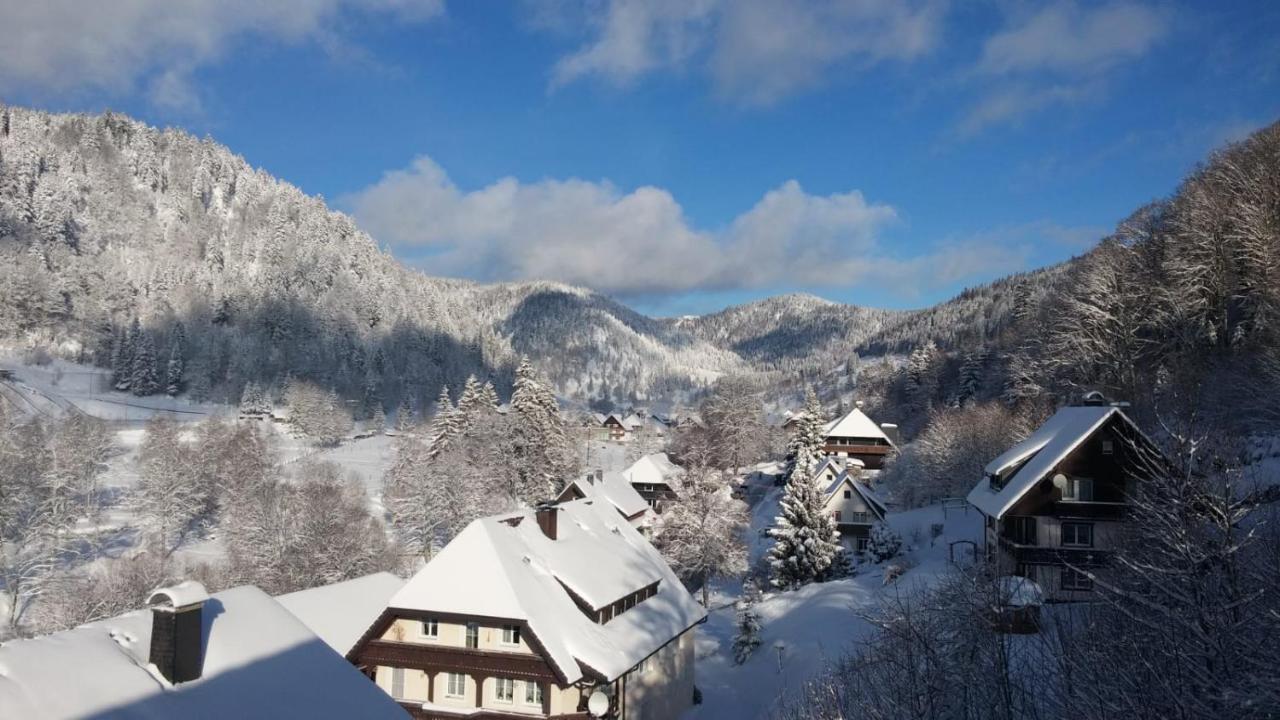 Hotel Grossbach Menzenschwand-Hinterdorf Exterior foto